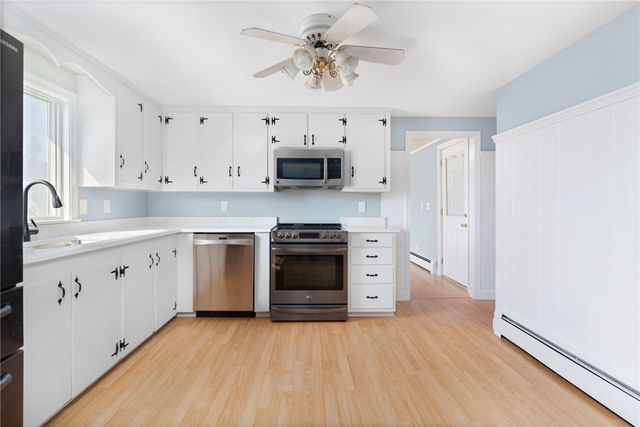 256 School Street, Lincoln, RI 02865
