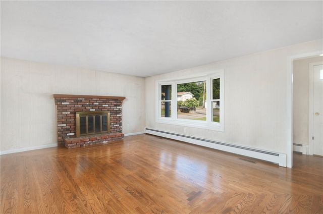 256 School Street, Lincoln, RI 02865