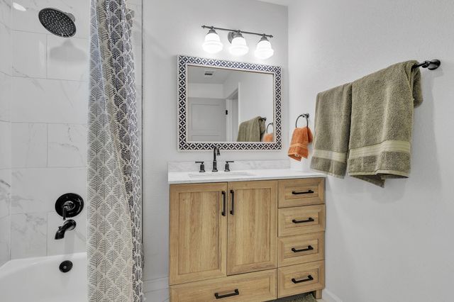 800 13th Street NW, Albuquerque, NM 87102
