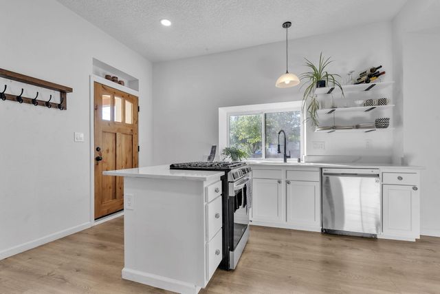 800 13th Street NW, Albuquerque, NM 87102