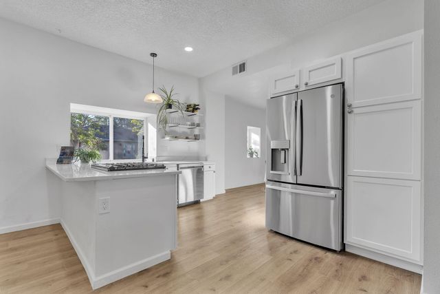 800 13th Street NW, Albuquerque, NM 87102