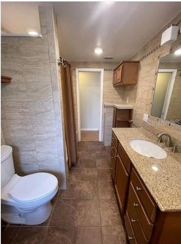 1326 LAKE ARIANA BOULEVARD, Auburndale, FL 33823