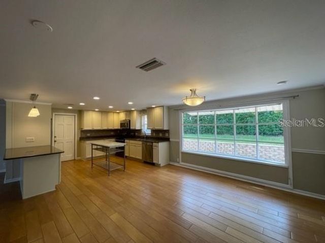 1326 LAKE ARIANA BOULEVARD, Auburndale, FL 33823