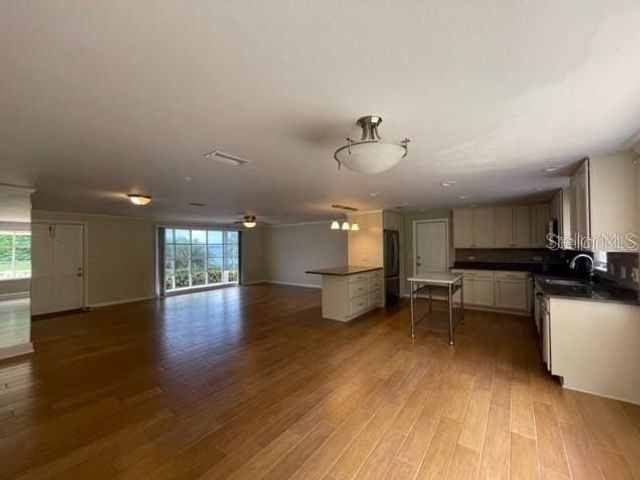 1326 LAKE ARIANA BOULEVARD, Auburndale, FL 33823