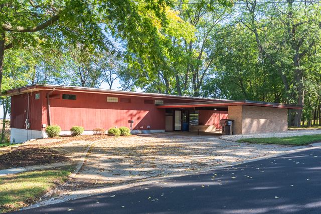 706 N 4th Street, Ashton, IL 61006