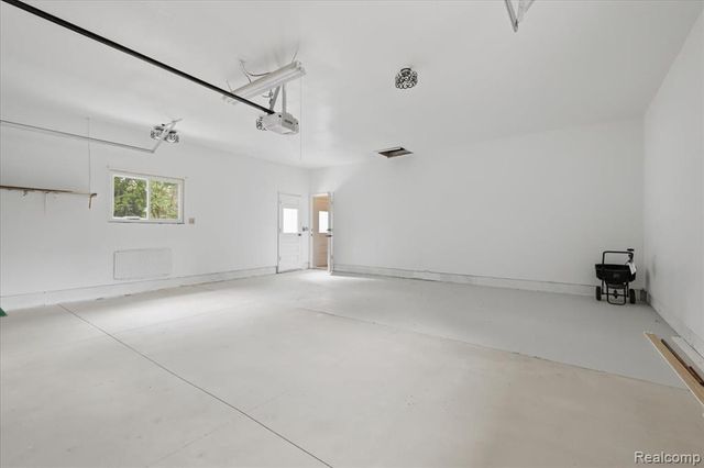 3643 Noble Road, Oxford, MI 48370