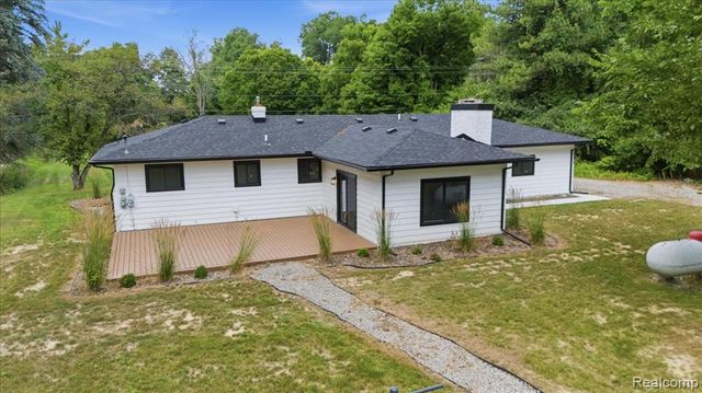 3643 Noble Road, Oxford, MI 48370