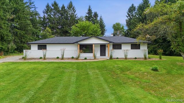 3643 Noble Road, Oxford, MI 48370