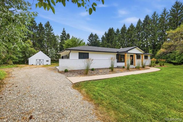 3643 Noble Road, Oxford, MI 48370