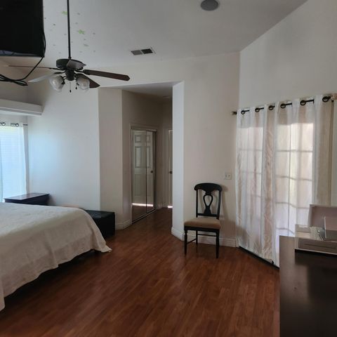 3213 Hollow Avenue, Madera, CA 93637