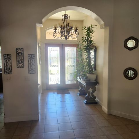 3213 Hollow Avenue, Madera, CA 93637