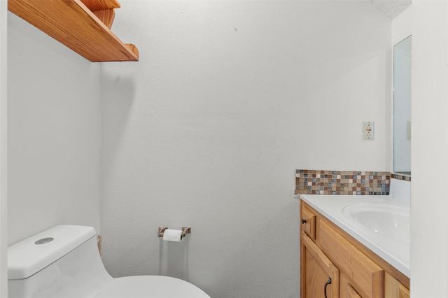 21461 Coyote TRL 7, Lago Vista, TX 78645