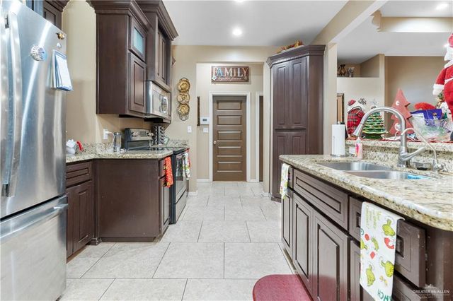 3008 Brush Drive, Weslaco, TX 78599