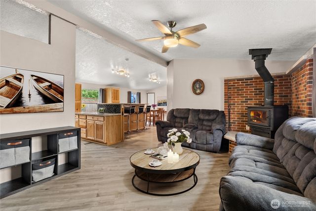 13741 Horsefall Avenue SE, Rainier, WA 98576