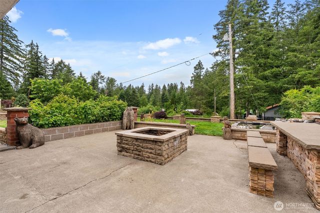 13741 Horsefall Avenue SE, Rainier, WA 98576