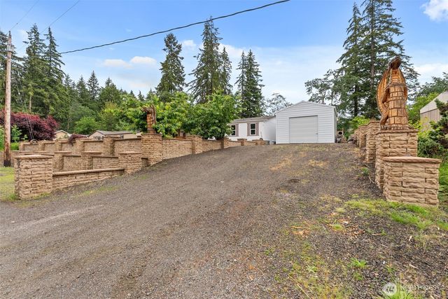 13741 Horsefall Avenue SE, Rainier, WA 98576