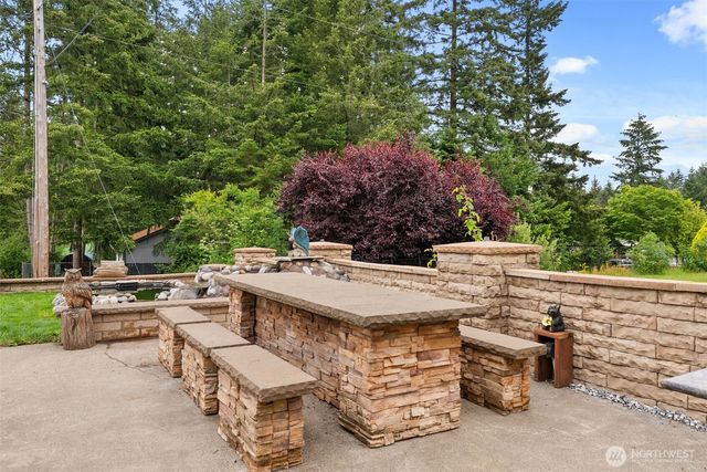 13741 Horsefall Avenue SE, Rainier, WA 98576