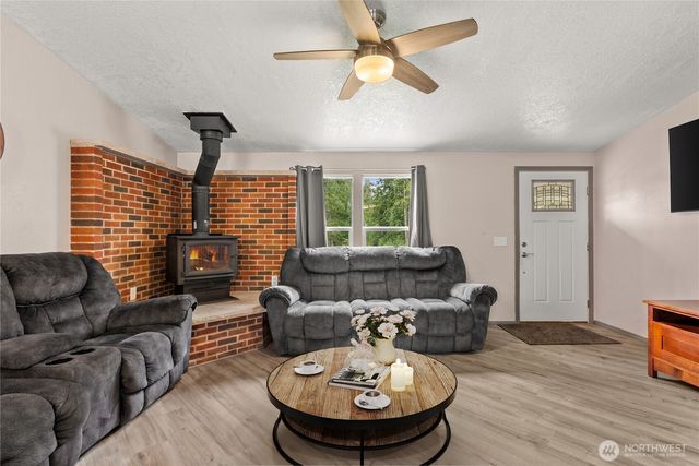 13741 Horsefall Avenue SE, Rainier, WA 98576
