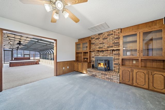 1001 N Hopi Street, Chouteau, OK 74337