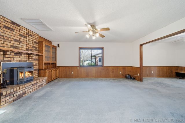 1001 N Hopi Street, Chouteau, OK 74337