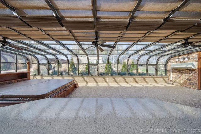 1001 N Hopi Street, Chouteau, OK 74337