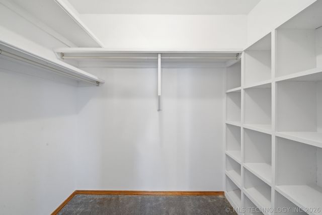 1001 N Hopi Street, Chouteau, OK 74337