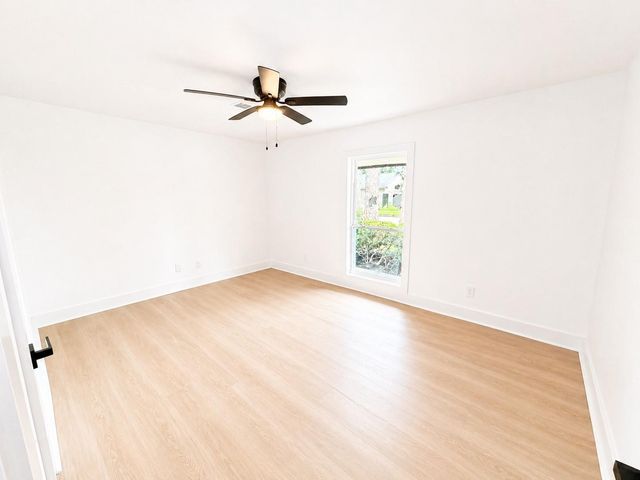 5642 Warm Springs Road, Houston, TX 77035