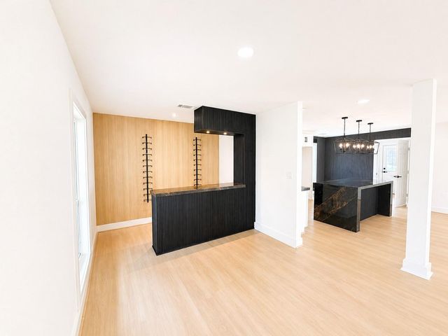 5642 Warm Springs Road, Houston, TX 77035