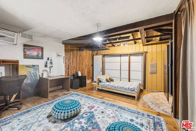 963 Pine Grove Avenue, Los Angeles, CA 90042