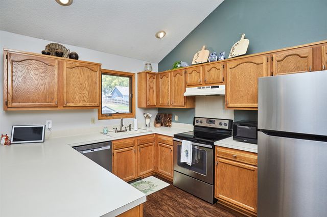 5029 Wistful Vista Drive, West Des Moines, IA 50265