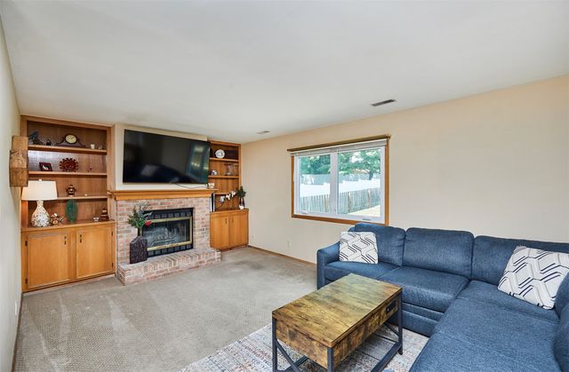 5029 Wistful Vista Drive, West Des Moines, IA 50265