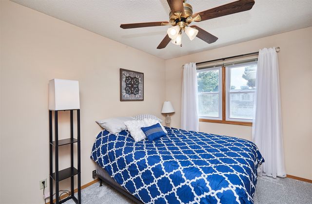 5029 Wistful Vista Drive, West Des Moines, IA 50265
