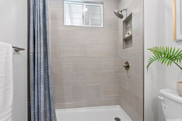 1281 California Avenue 3, Wahiawa, HI 96786