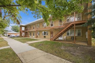 6256 W 64th Place 102, Chicago, IL 60638