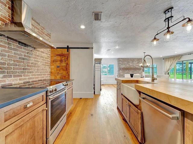 3803 AVENIDA MADERA, Bradenton, FL 34210