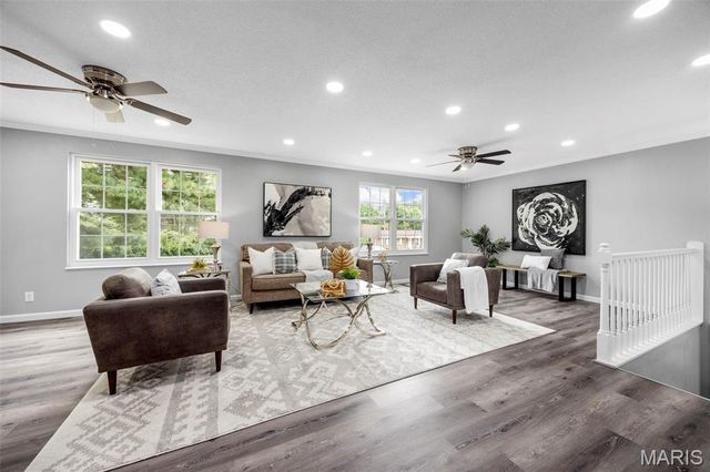 28 Steiert Drive, St Peters, MO 63376