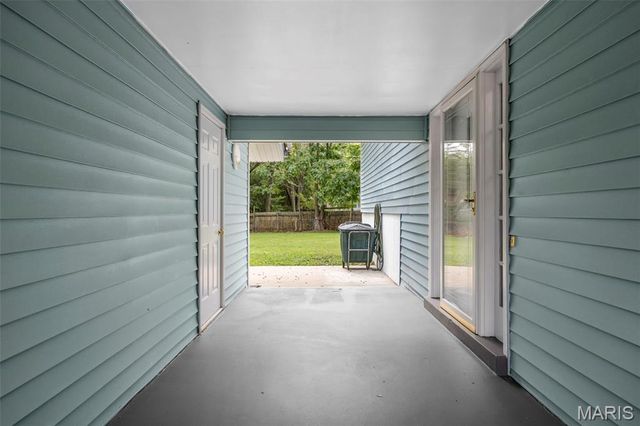 28 Steiert Drive, St Peters, MO 63376