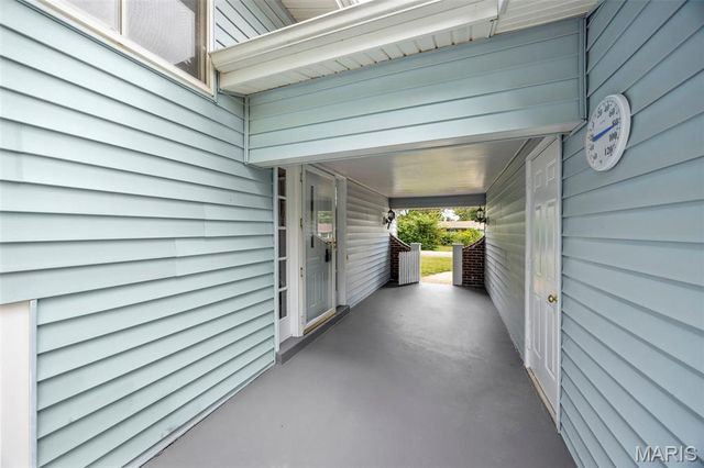 28 Steiert Drive, St Peters, MO 63376