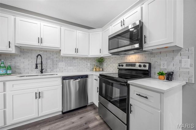 28 Steiert Drive, St Peters, MO 63376