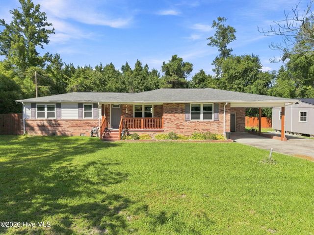 189 Country Club Road, Sneads Ferry, NC 28460