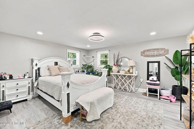 189 Country Club Road, Sneads Ferry, NC 28460