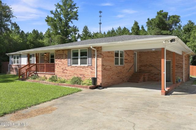 189 Country Club Road, Sneads Ferry, NC 28460
