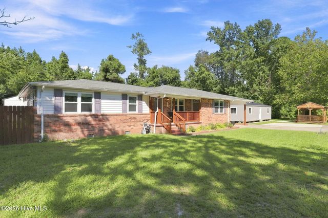 189 Country Club Road, Sneads Ferry, NC 28460