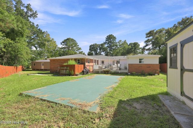 189 Country Club Road, Sneads Ferry, NC 28460