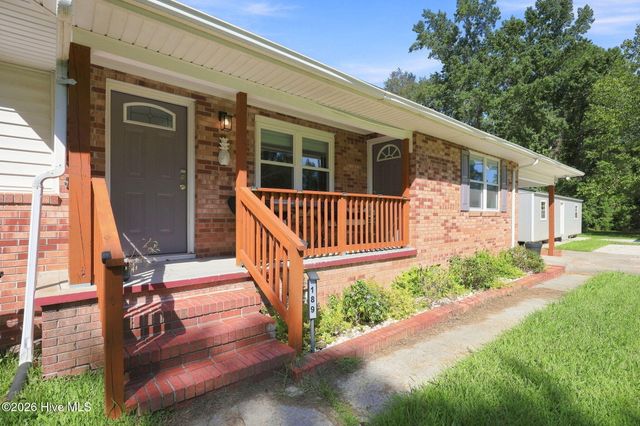 189 Country Club Road, Sneads Ferry, NC 28460