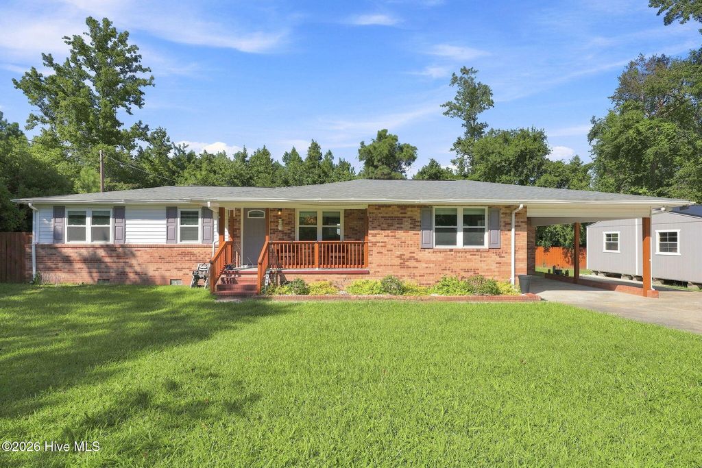 189 Country Club Road, Sneads Ferry, NC 28460