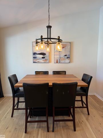 47642 Stephanie Drive, Macomb Twp, MI 48044