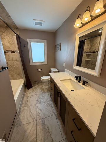 47642 Stephanie Drive, Macomb Twp, MI 48044