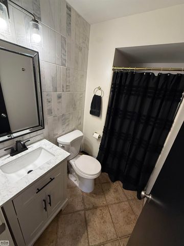 47642 Stephanie Drive, Macomb Twp, MI 48044