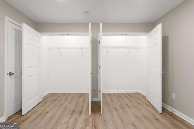 495 Larchmont Circle NW, Atlanta, GA 30318